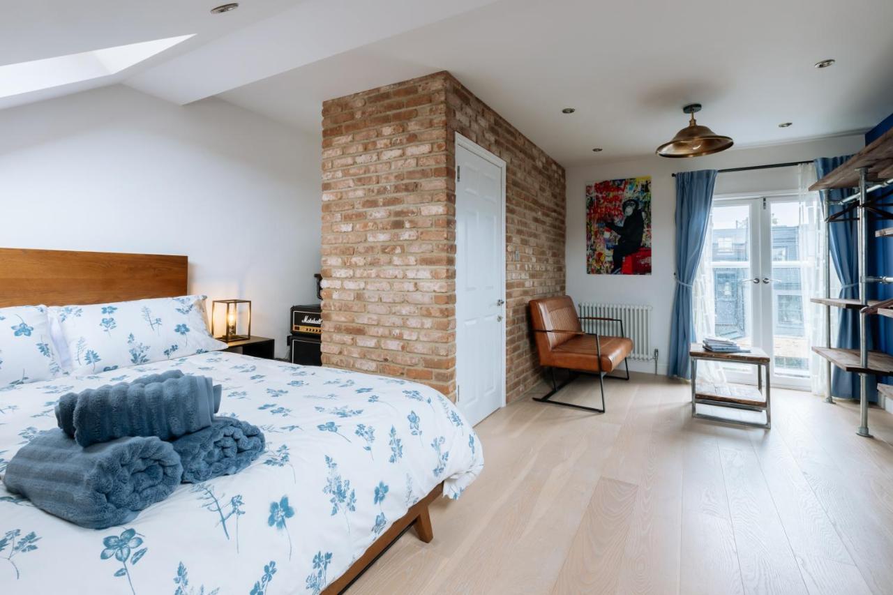 Luxury And Bright Bedrooms In Queens Park London Exterior photo
