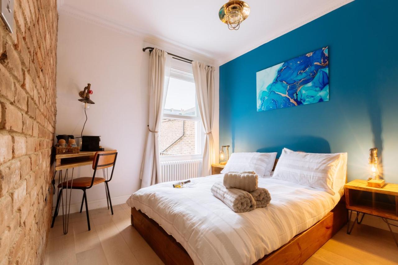 Luxury And Bright Bedrooms In Queens Park London Exterior photo