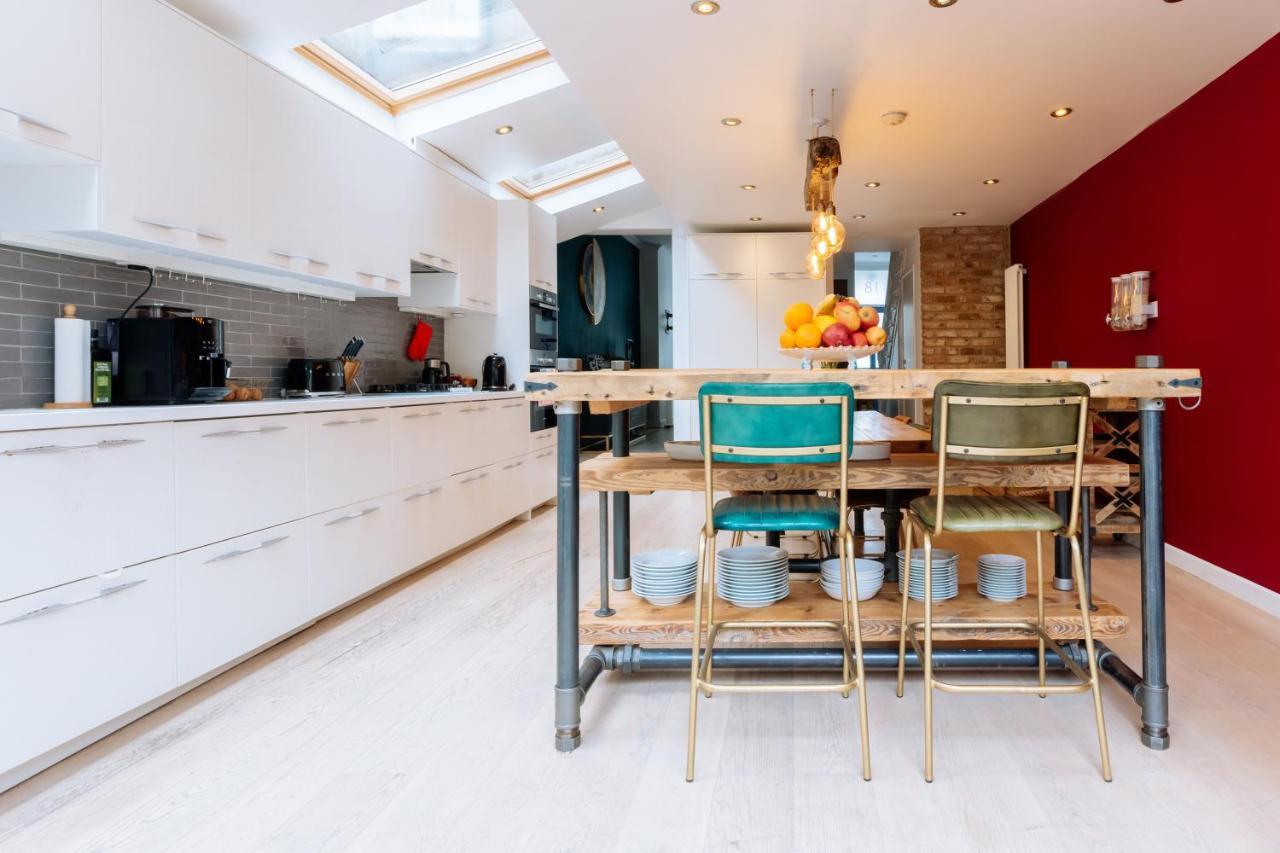 Luxury And Bright Bedrooms In Queens Park London Exterior photo